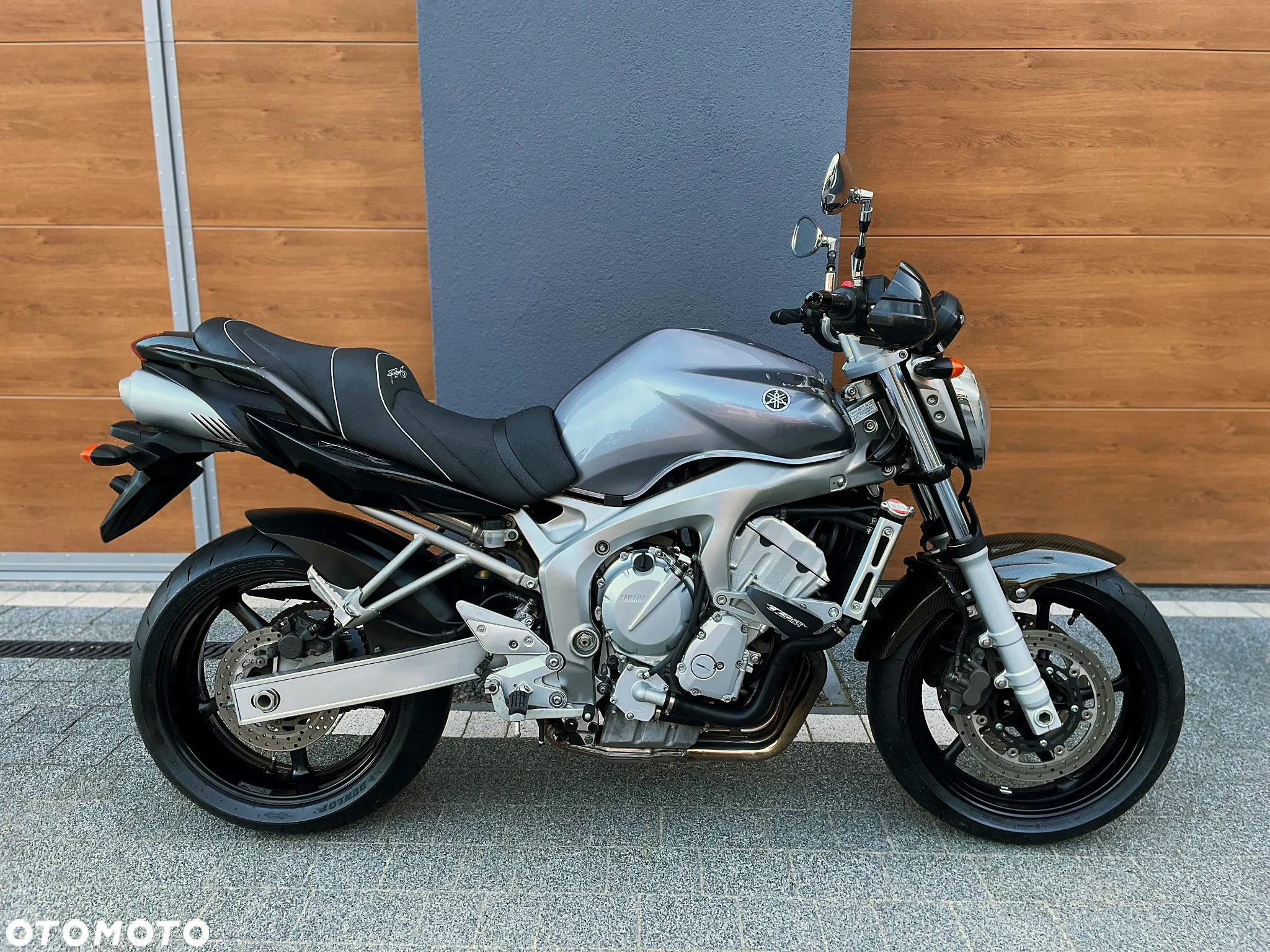 Yamaha FZ - 2