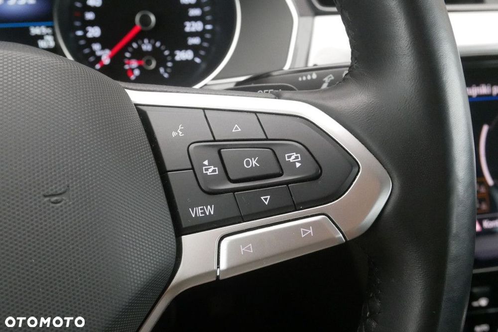 Volkswagen Passat Variant 2.0 TSI Business DSG - 24