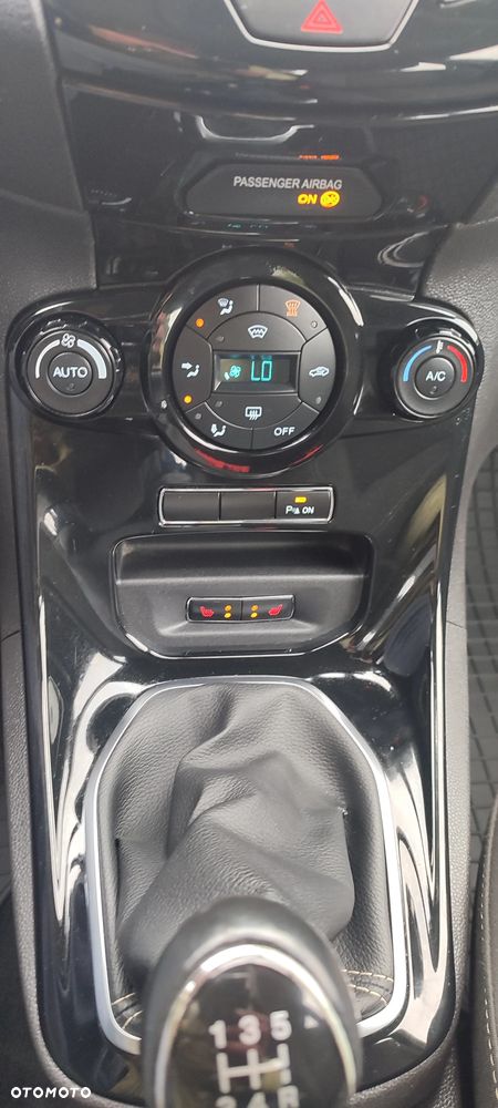 Ford Fiesta 1.5 TDCi Titanium - 10