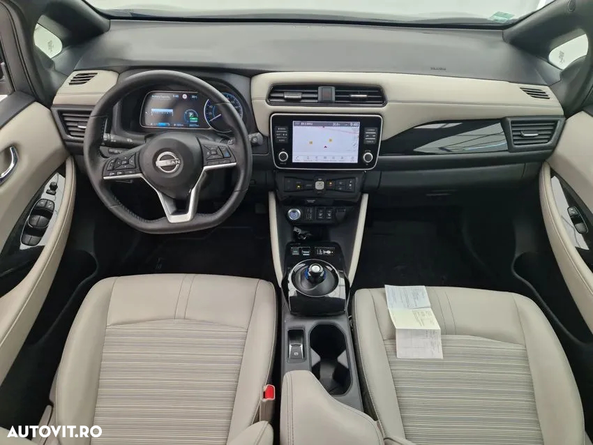 Nissan LEAF - 5