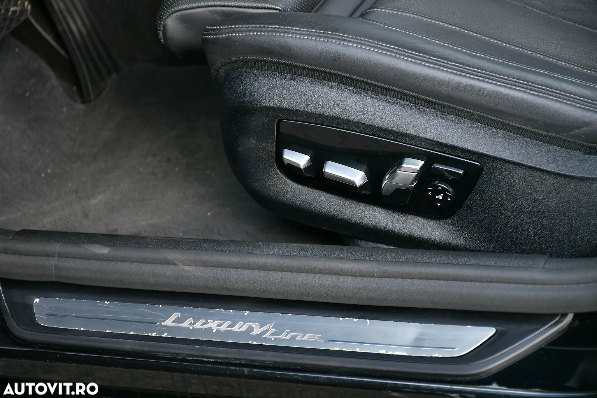 BMW Seria 5 520d Aut. Luxury Line - 26