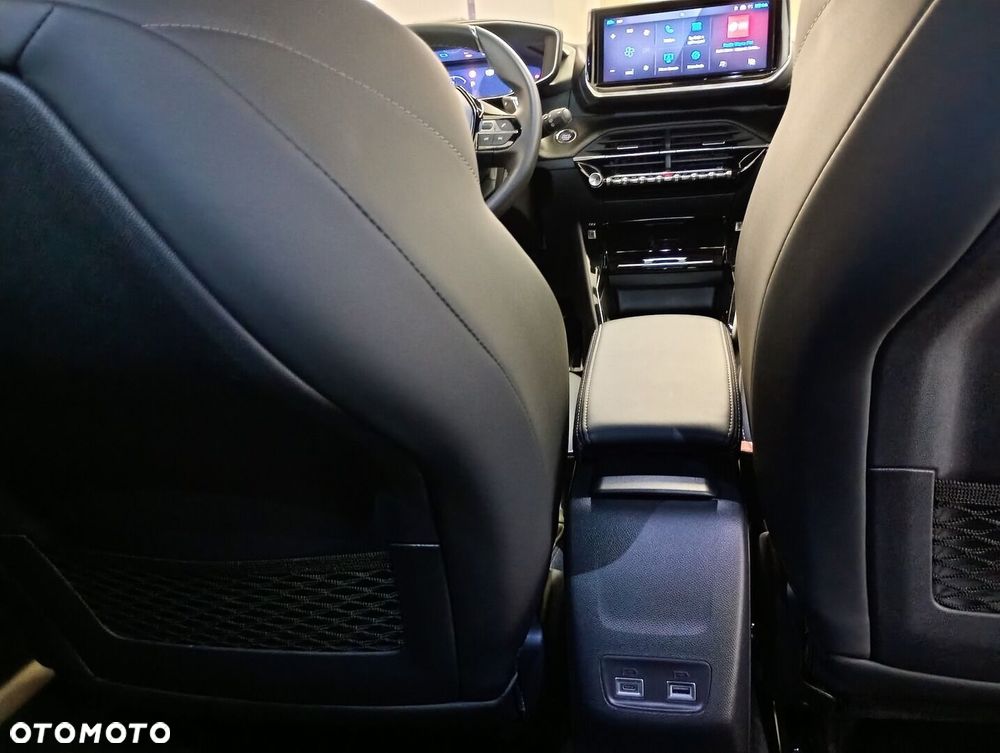 Peugeot 2008 - 13