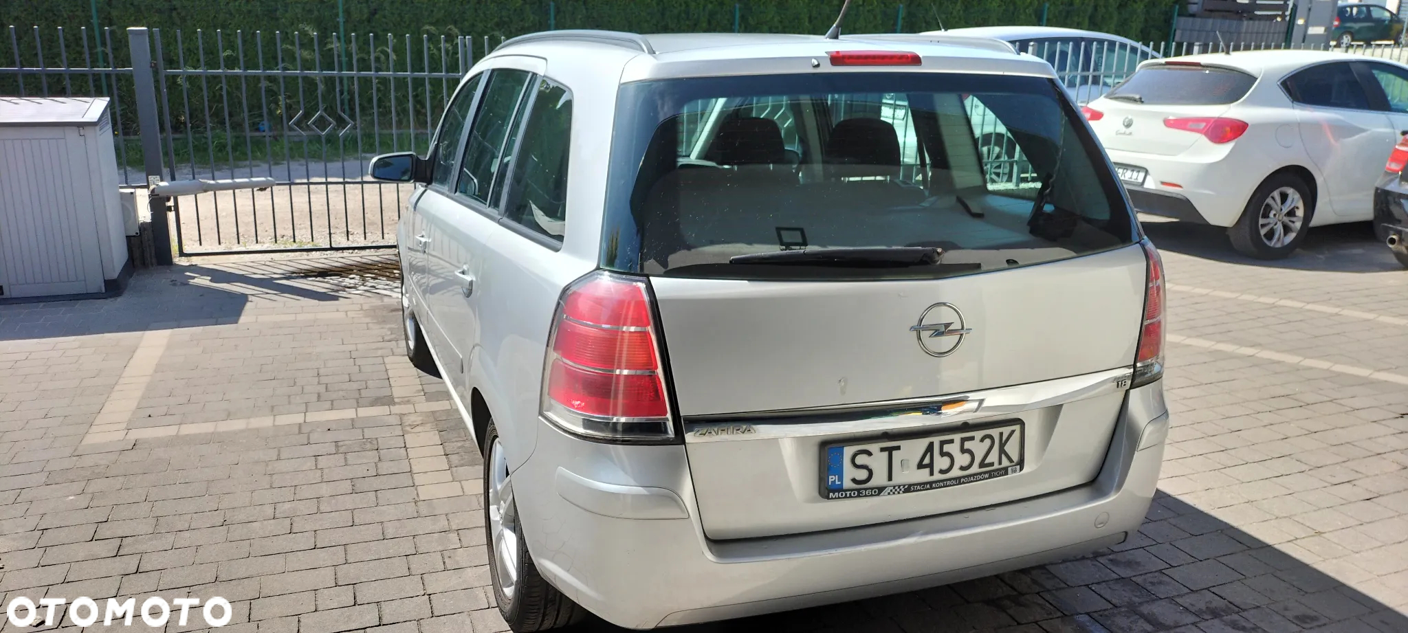 Opel Zafira - 4