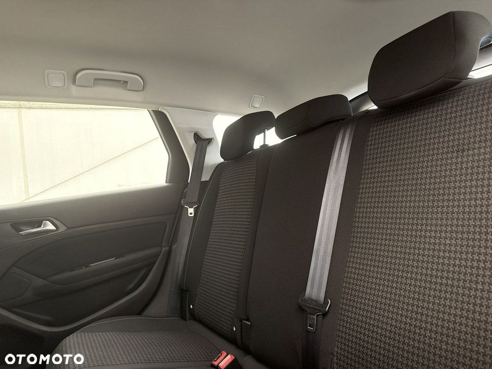 Peugeot 308 - 19