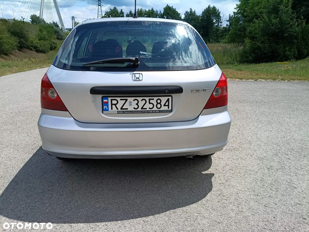 Honda Civic 1.4i S - 2
