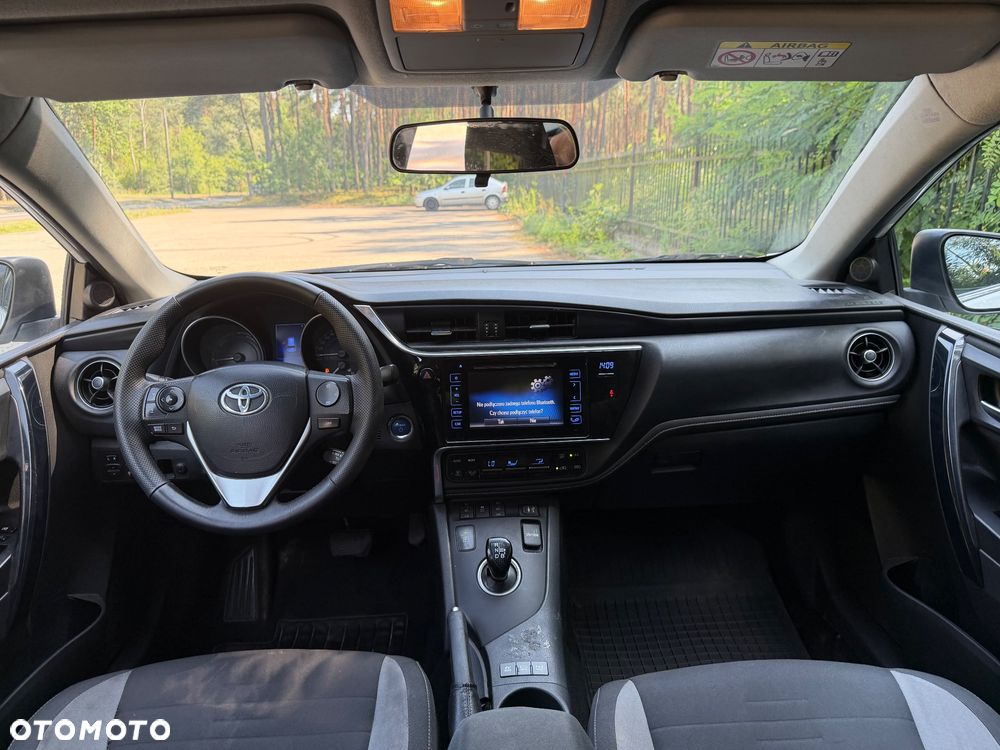 Toyota Auris - 8