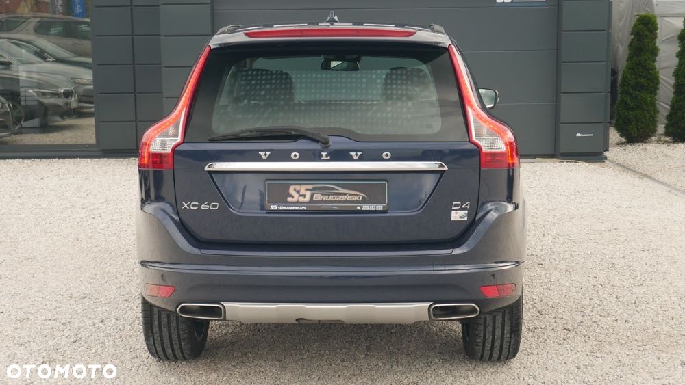 Volvo XC 60 - 6