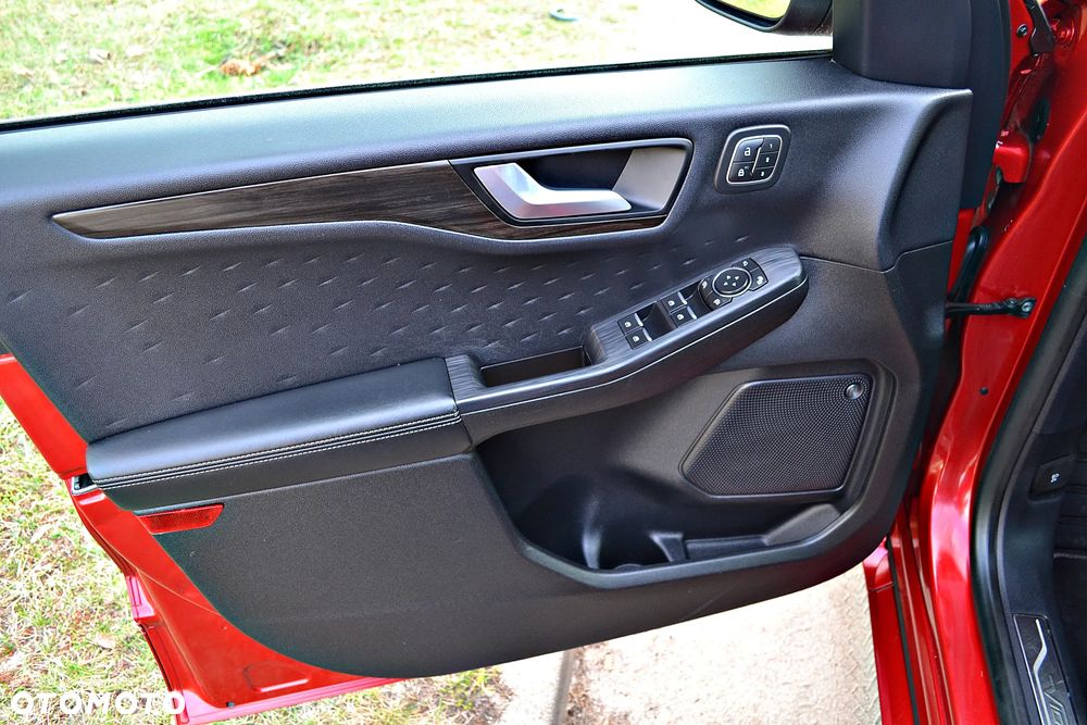 Ford Kuga 2.0 EcoBlue Hybrid VIGNALE - 25