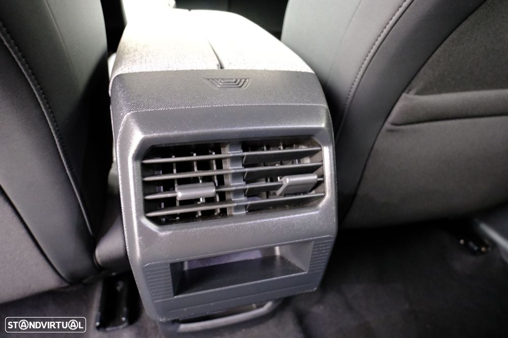 Peugeot 3008 1.2 Hybrid Allure e-DCS6 - 23
