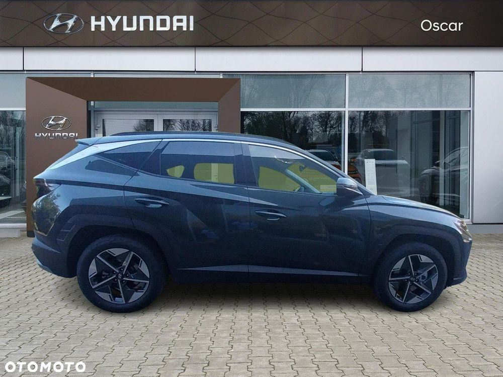 Hyundai Tucson - 8
