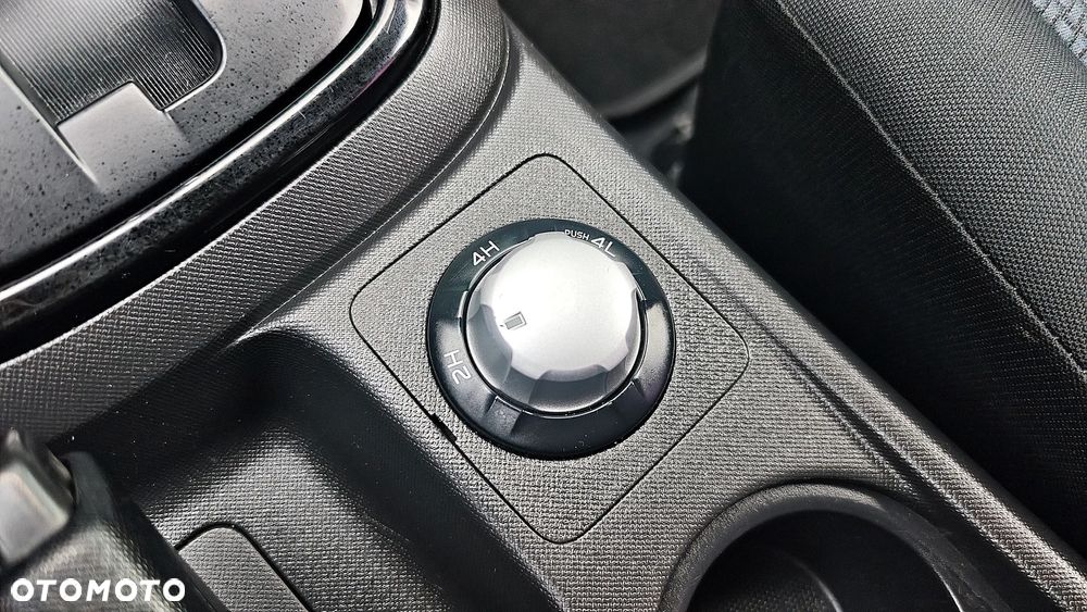 Isuzu D-Max 2.5 DC LSX Generation - 25