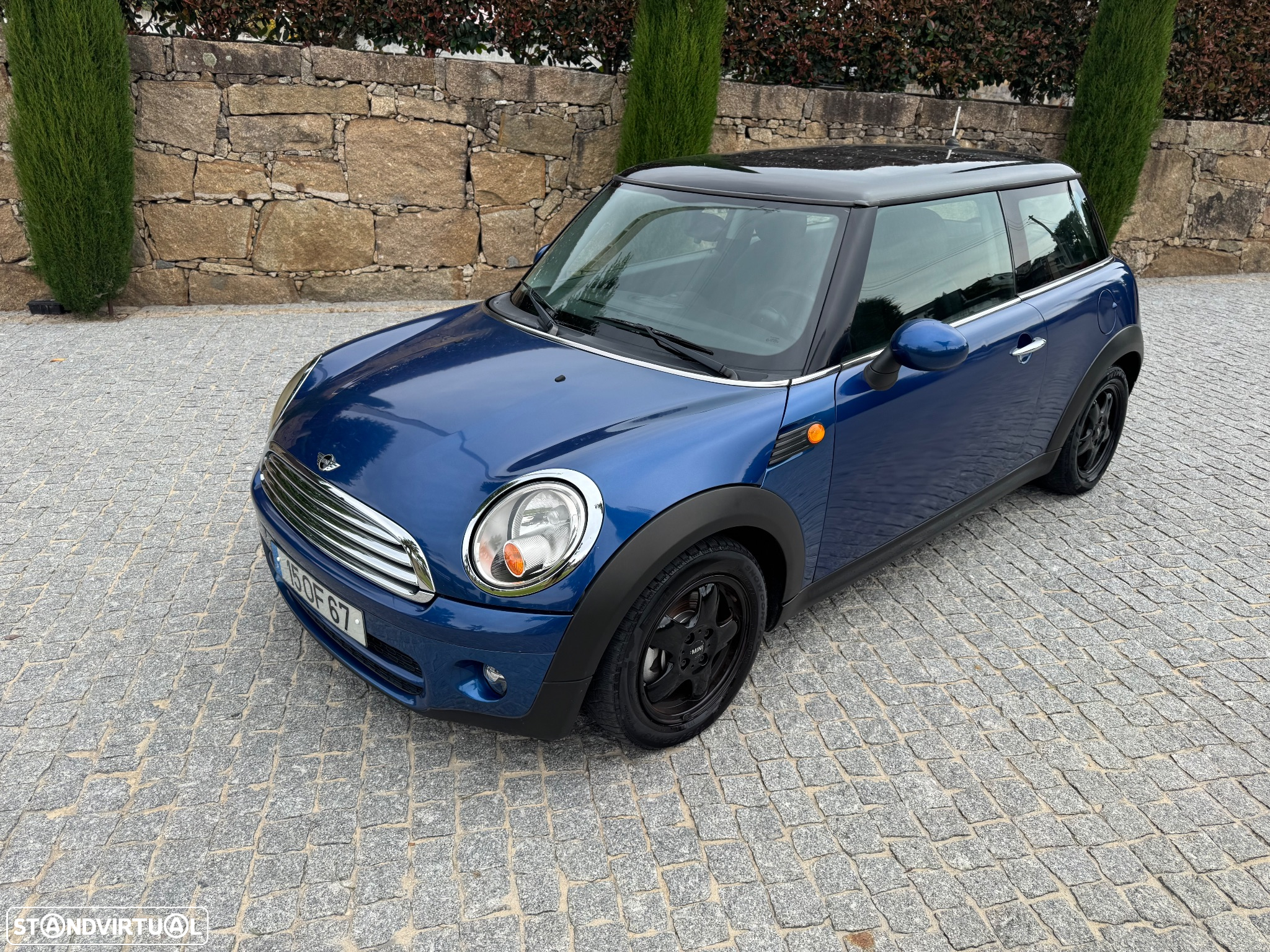 MINI 3 Portas Cooper D - 2