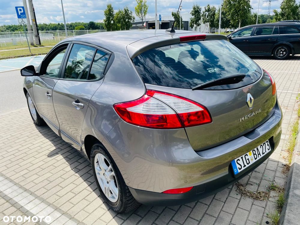Renault Megane 1.6 16V 110 Paris Business - 3