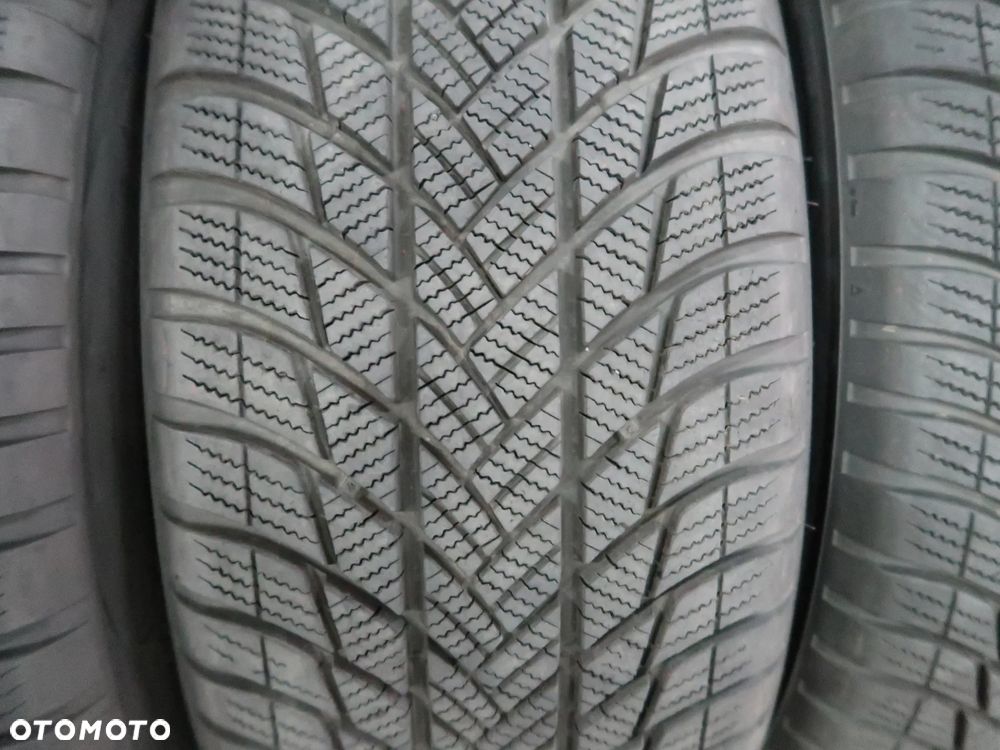 Opony zimowe 225/60r17 Bridgestone - 2