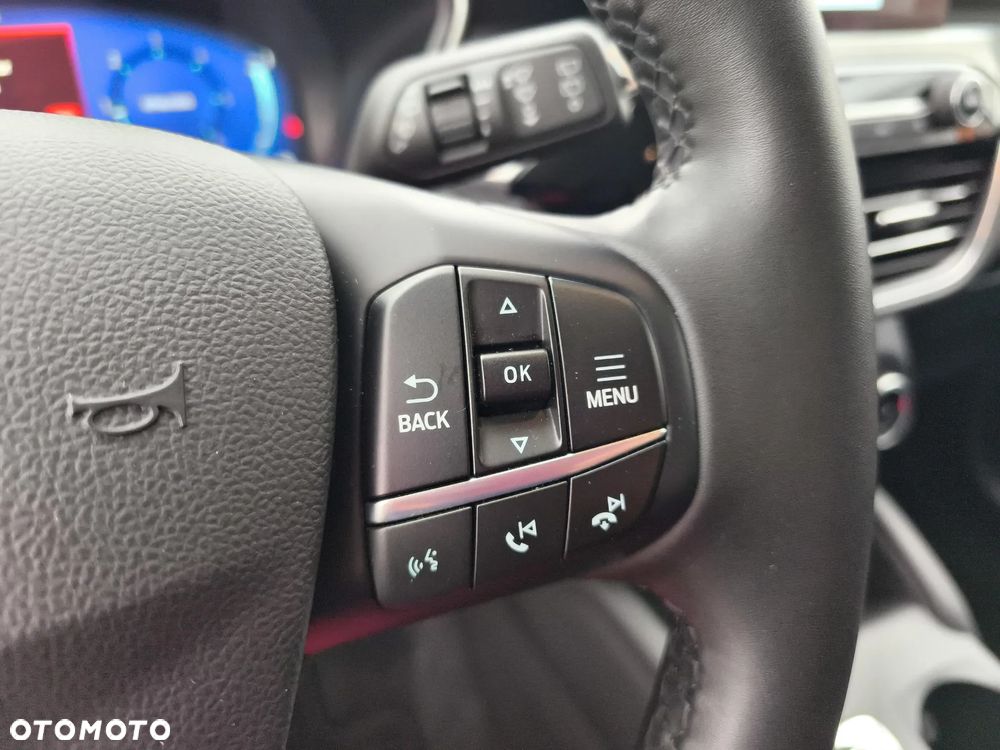 Ford Kuga - 26