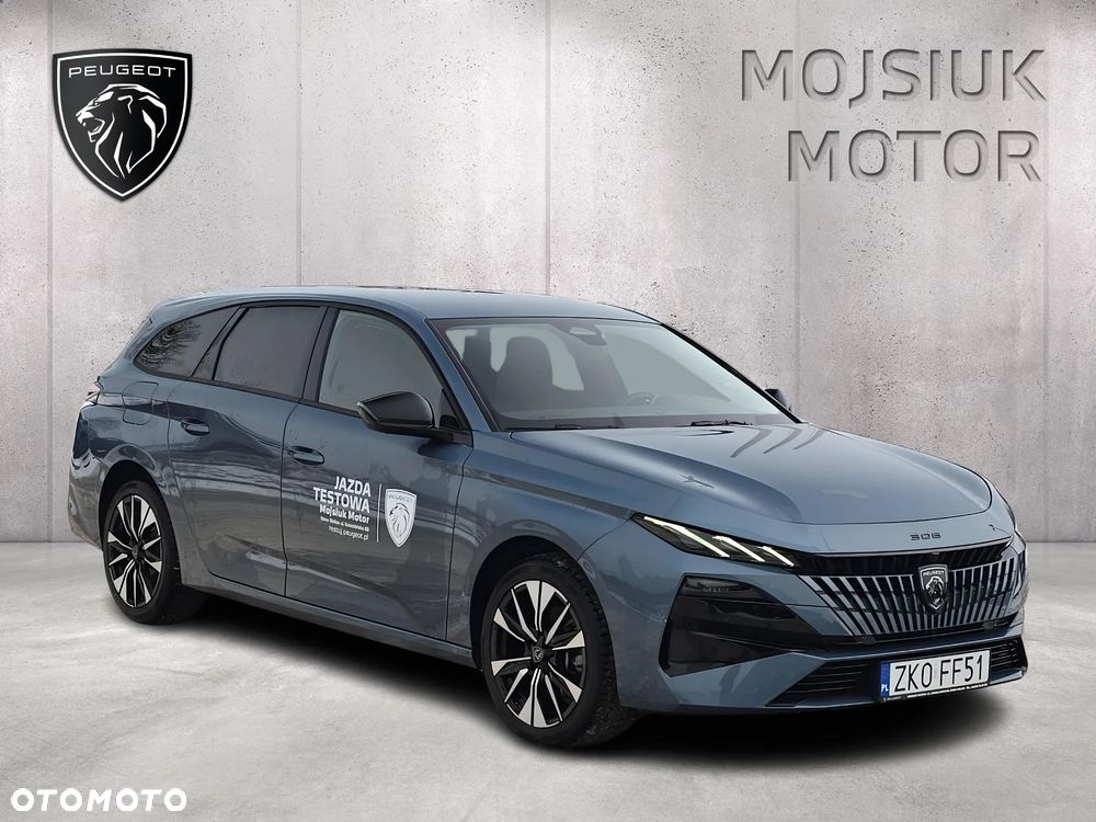 Peugeot 308 - 8