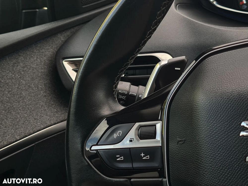 Peugeot 3008 BlueHDi 130 Stop & Start EAT8 Allure - 16