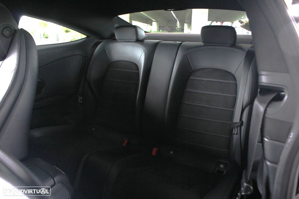 Mercedes-Benz C 220 d Cabrio AMG Line - 38