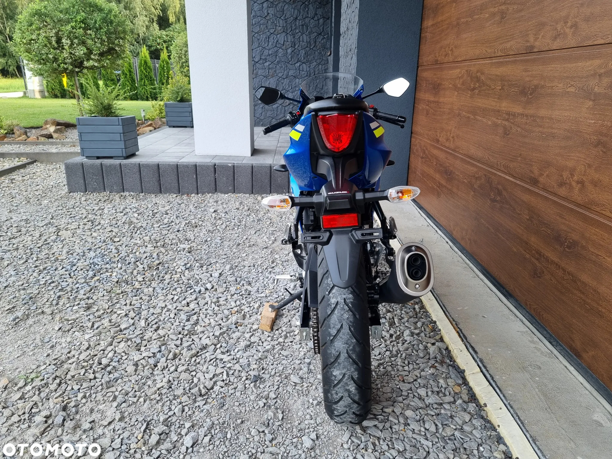 Suzuki GSX-R - 6