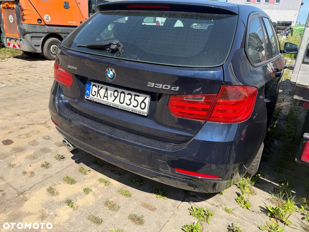 BMW Seria 3 330d xDrive - 8
