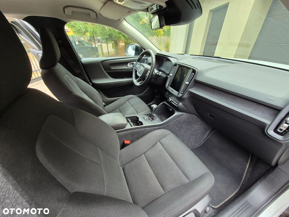 Volvo XC 40 T3 Momentum Core - 18