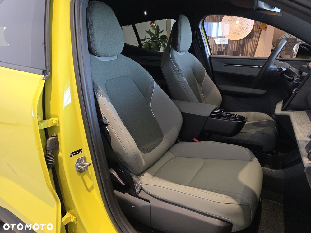Volvo EX30 - 23