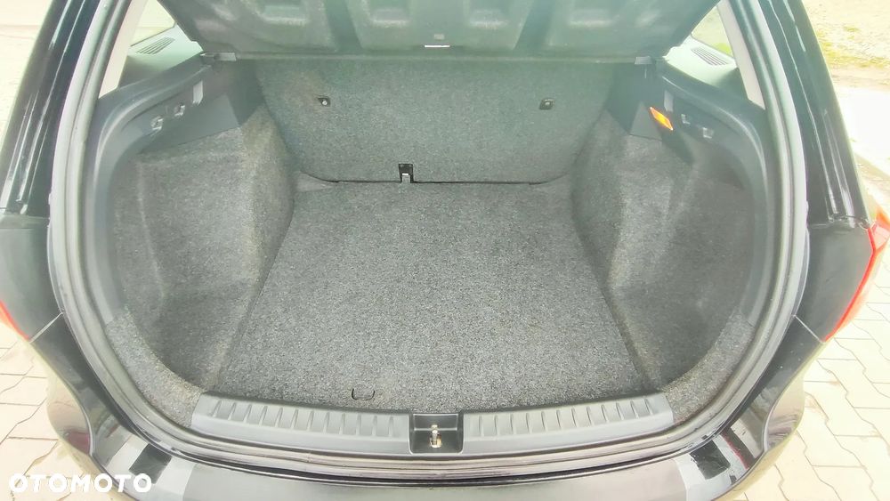 Seat Ibiza ST 1.2 12V Reference Salsa - 15