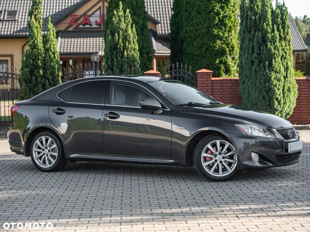 Lexus IS - 3