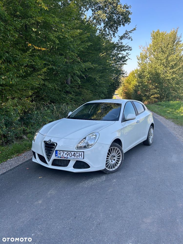 Alfa Romeo Giulietta - 1