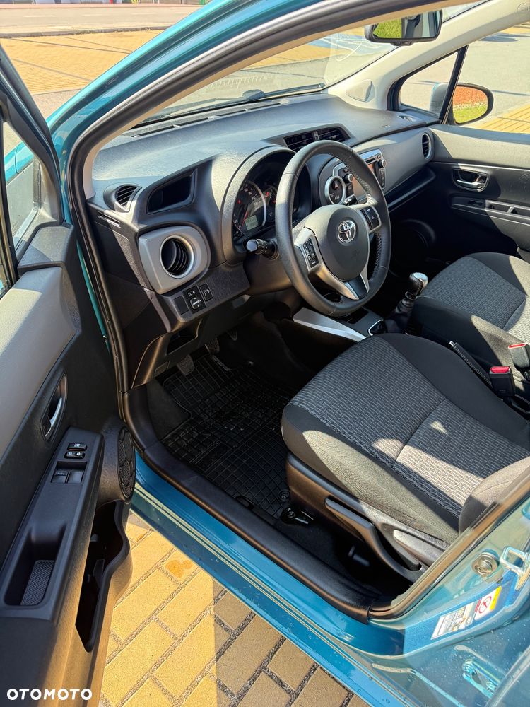 Toyota Yaris 1.33 VVT-i Edition 2014 - 14
