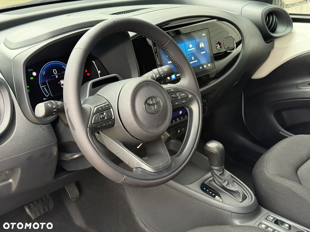 Toyota Aygo X - 12