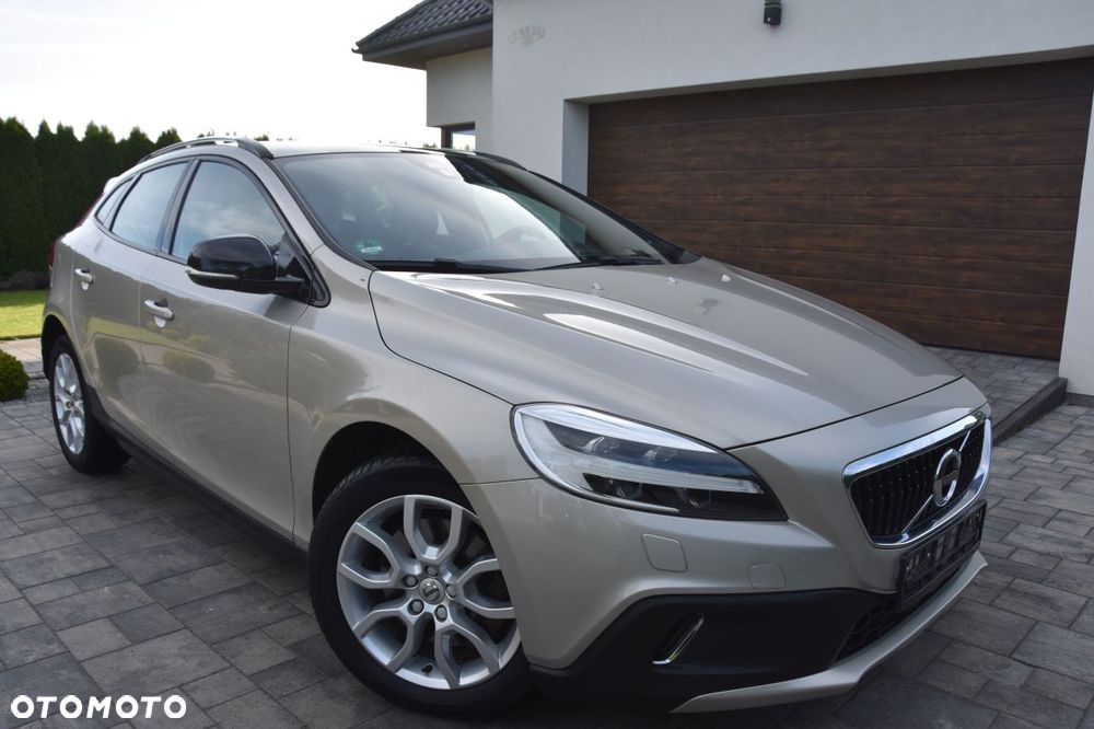 Volvo V40 Cross Country T3 Drive-E Summum - 10