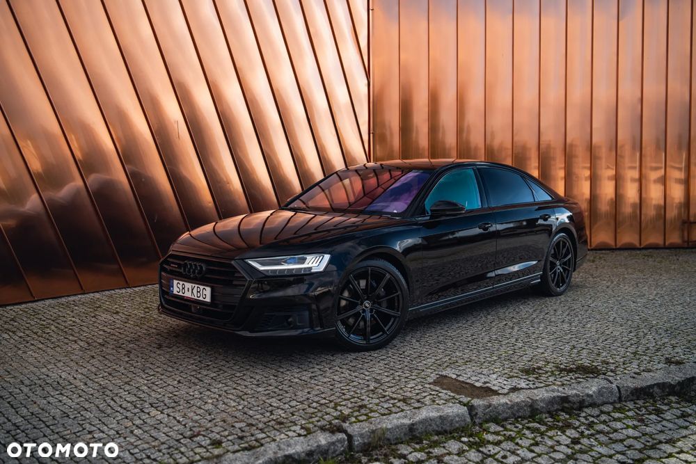 Audi A8 - 2