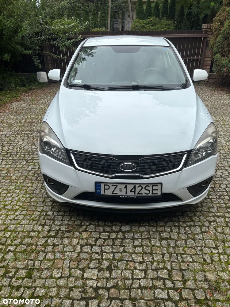 Kia Ceed 1.6 CRDi 90 Spirit - 1