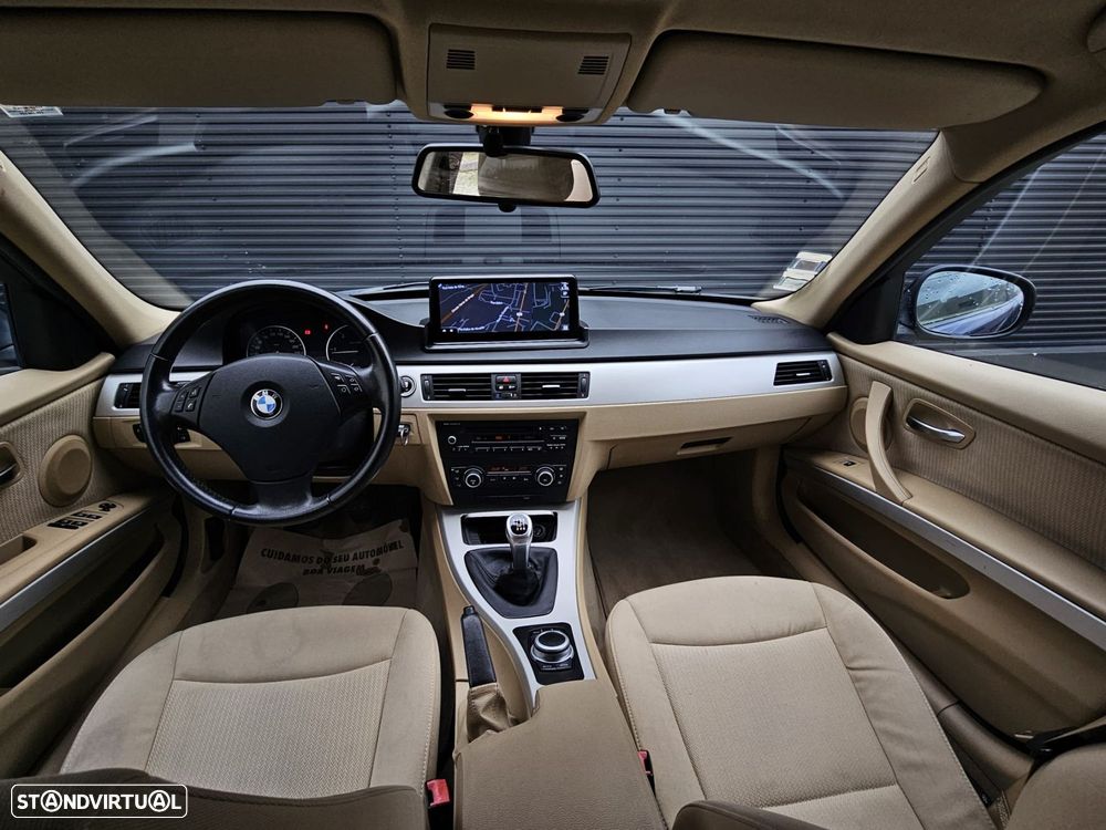 BMW 318 d Touring Sport - 13