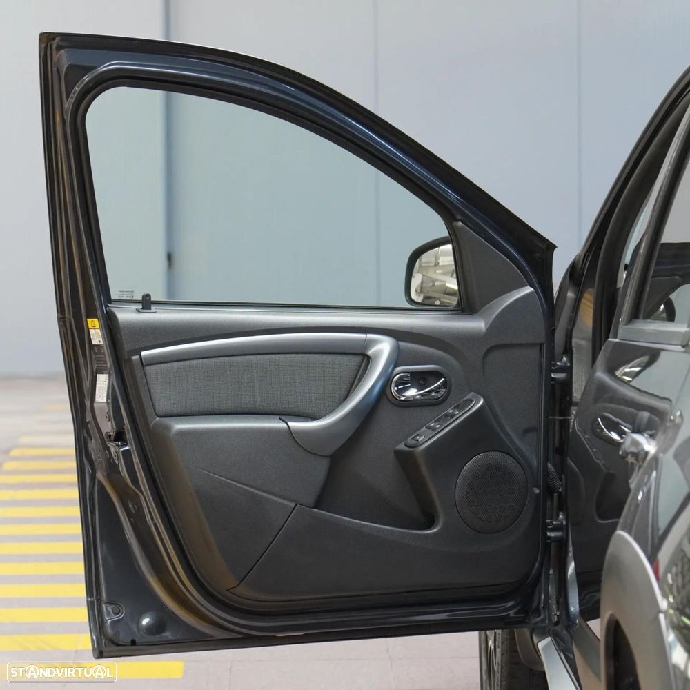 Dacia Duster 1.5 dCi Comfort - 27