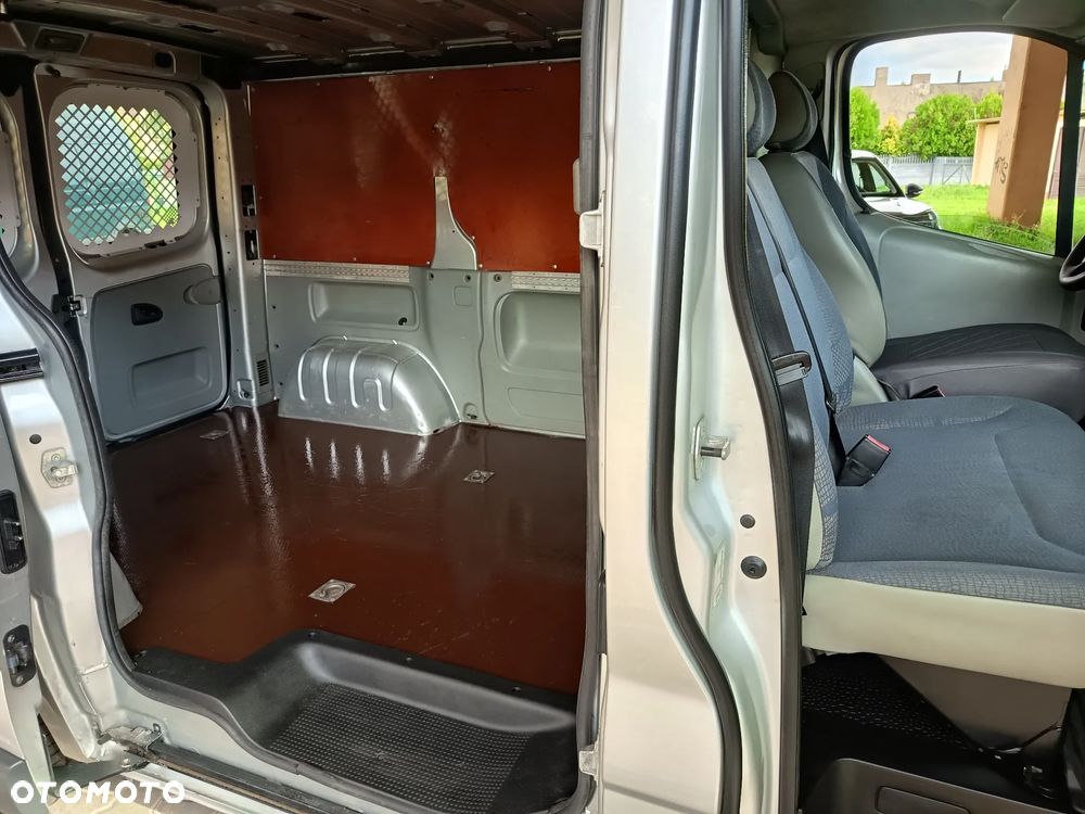 Renault TRAFIC - 16