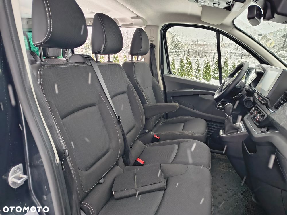 Renault Trafic - 12