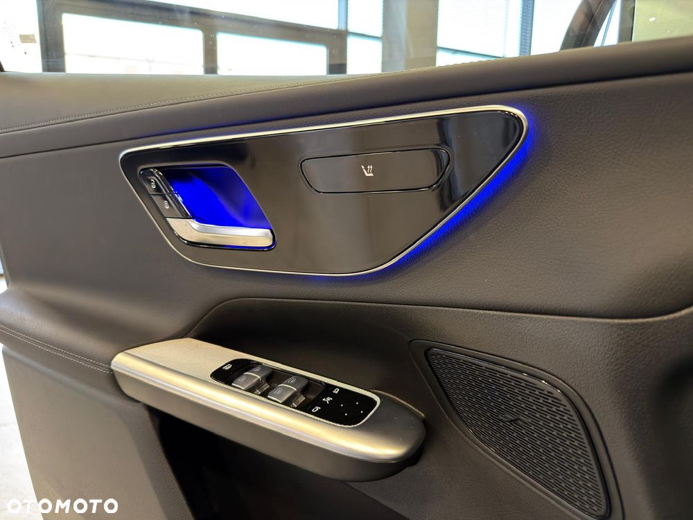 Mercedes-Benz GLC - 13