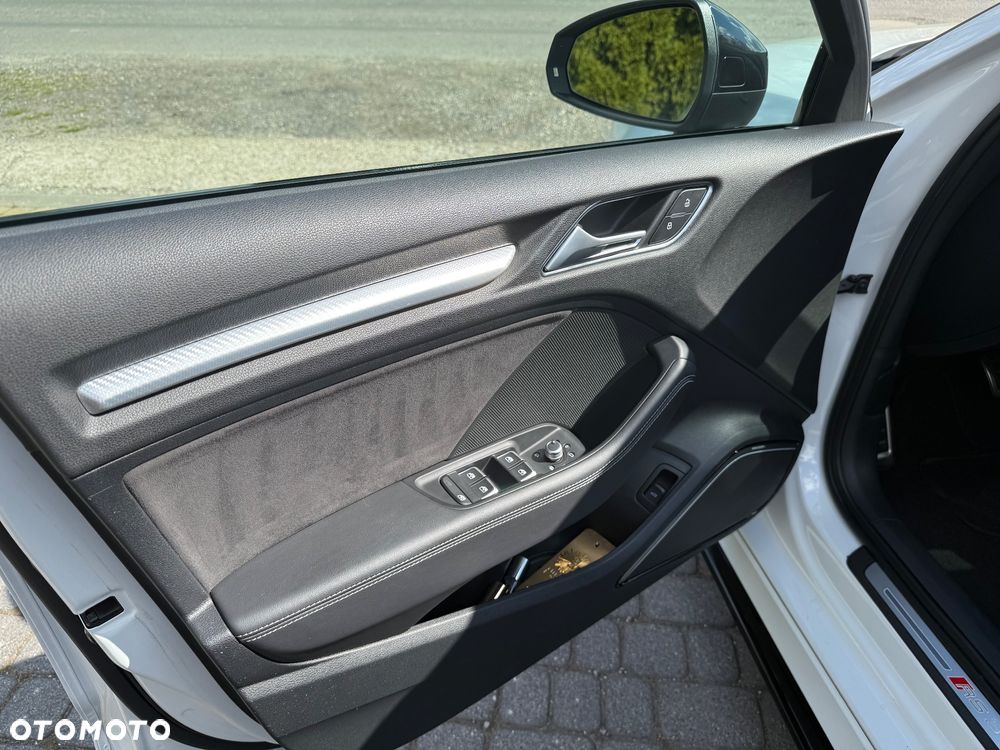 Audi RS3 Limousine S tronic - 8