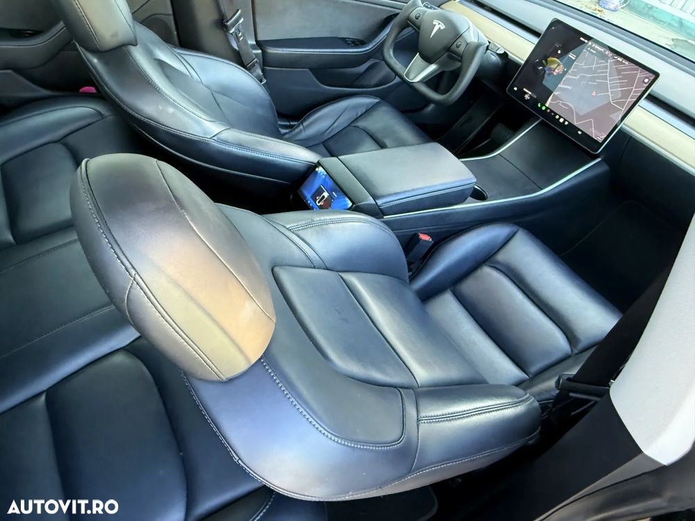Tesla Model 3 - 17