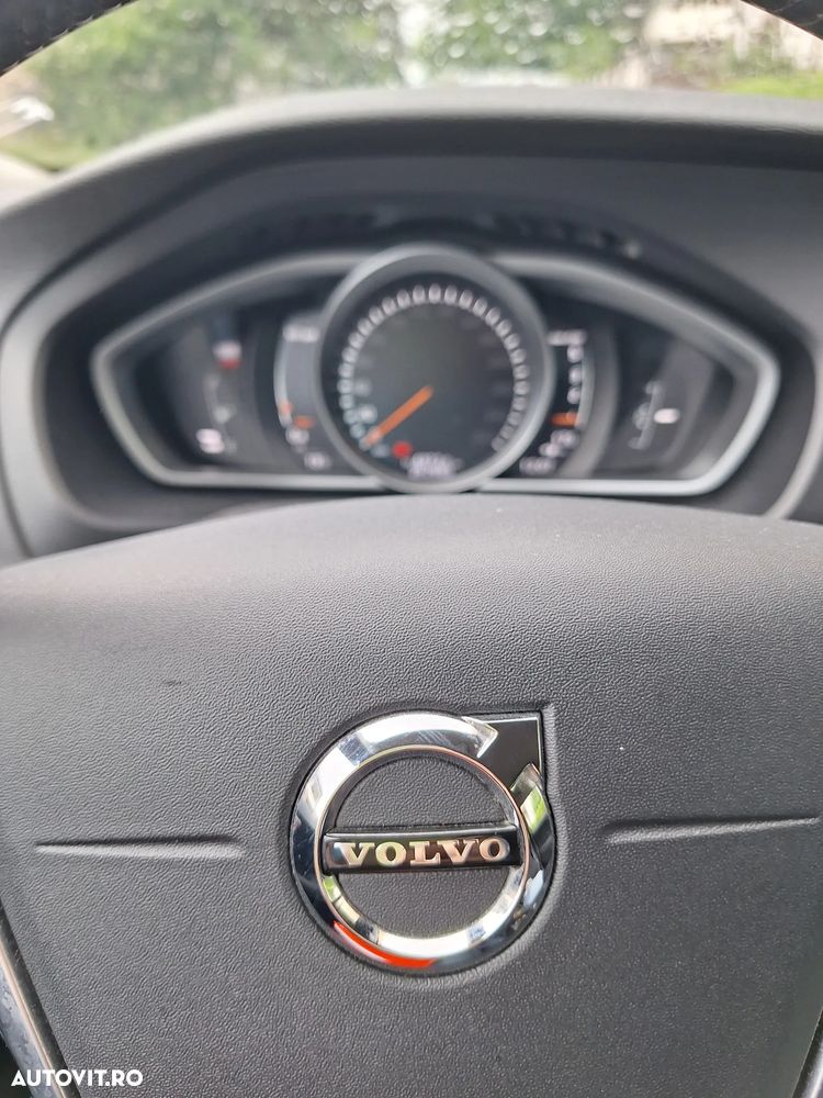 Volvo V40 D2 Momentum - 6