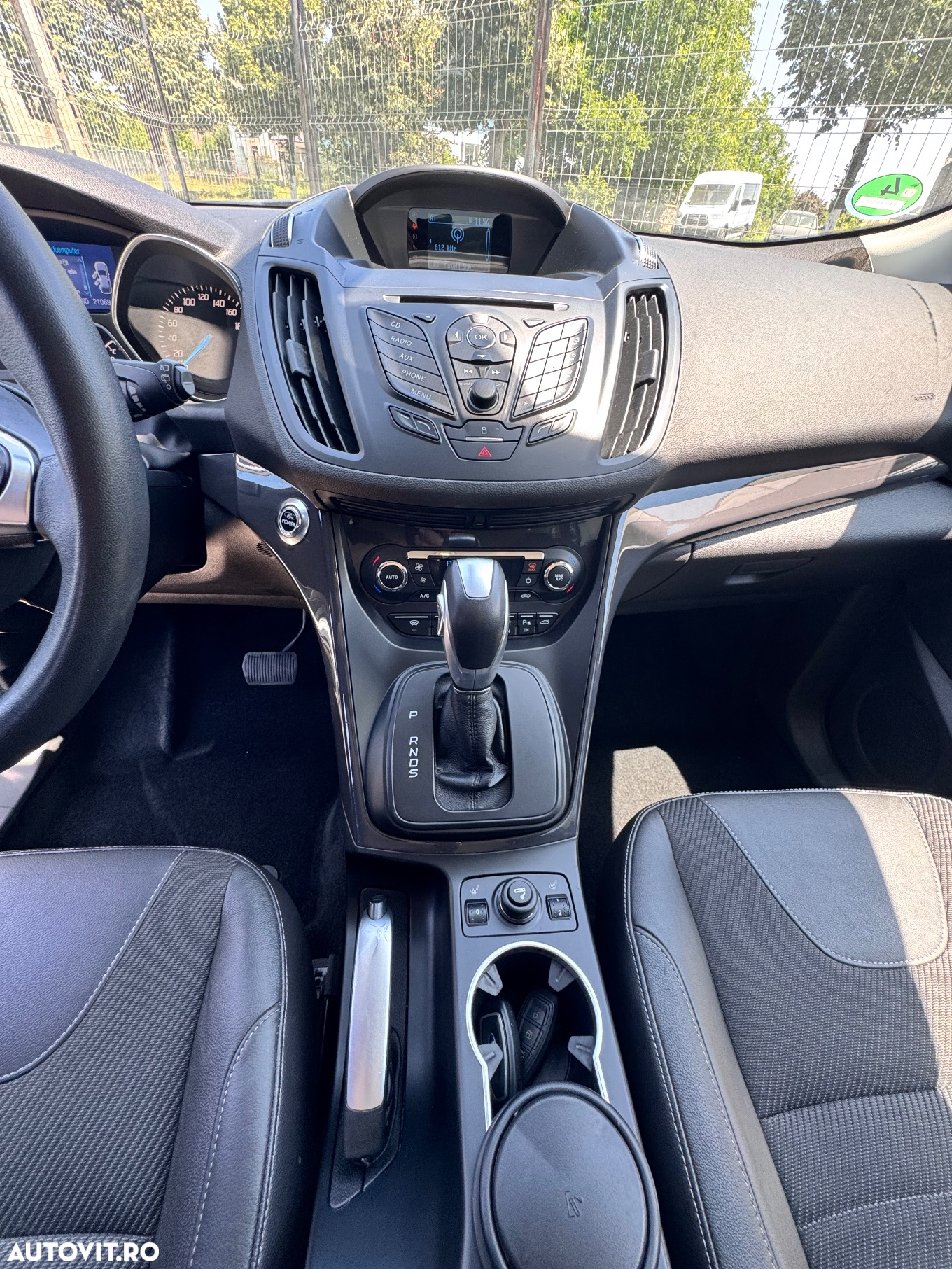 Ford Kuga - 9