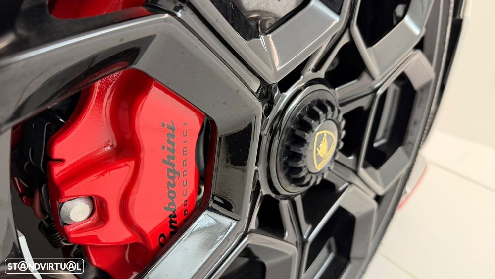 Lamborghini Huracán Tecnica 60th Anniversary - 9