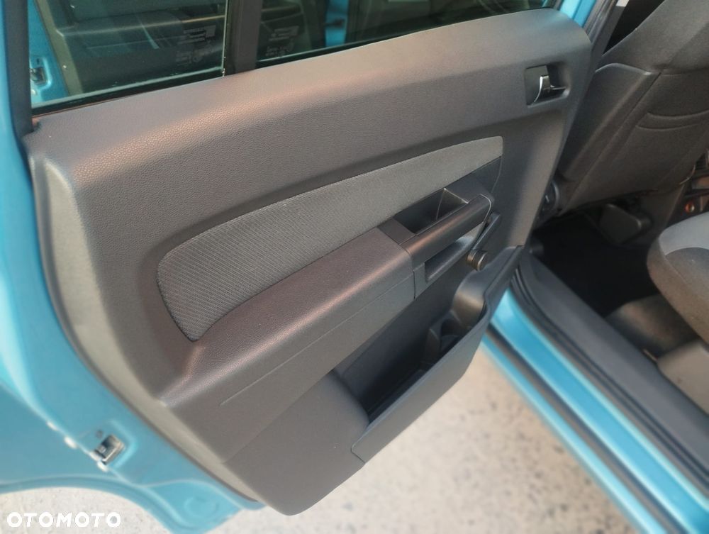 Opel Zafira 1.6 - 8