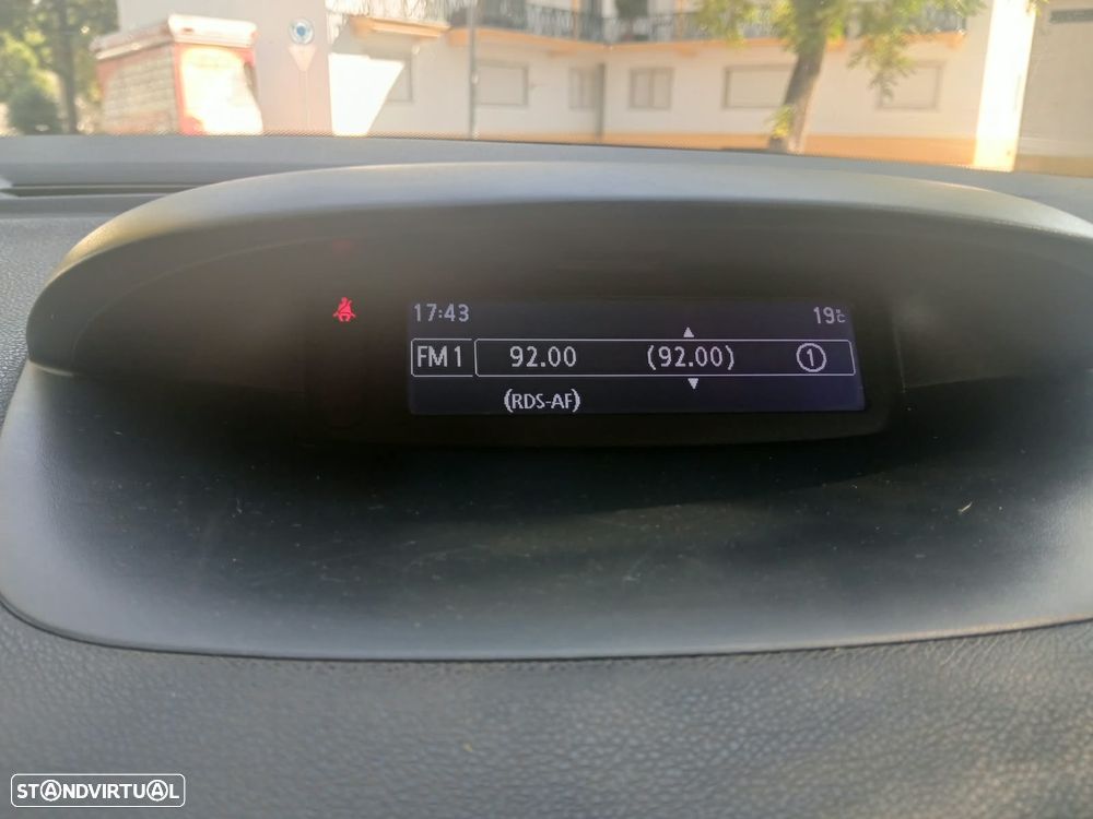 Renault Mégane Sport Tourer 1.5 dCi Dynamique SS - 23