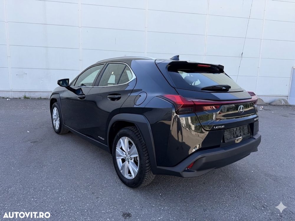 Lexus UX 250h Business Edition - 5