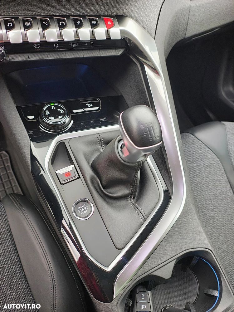 Peugeot 3008 PureTech 130 Stop & Start Allure - 23