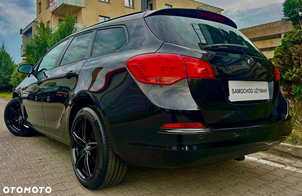 Opel Astra 1.4 Turbo Cosmo - 4