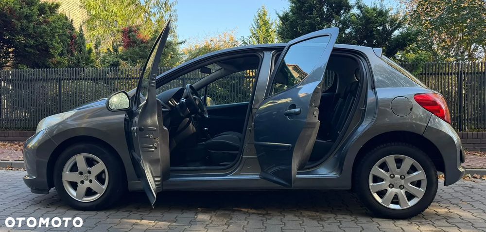 Peugeot 207 95 VTi Premium - 26